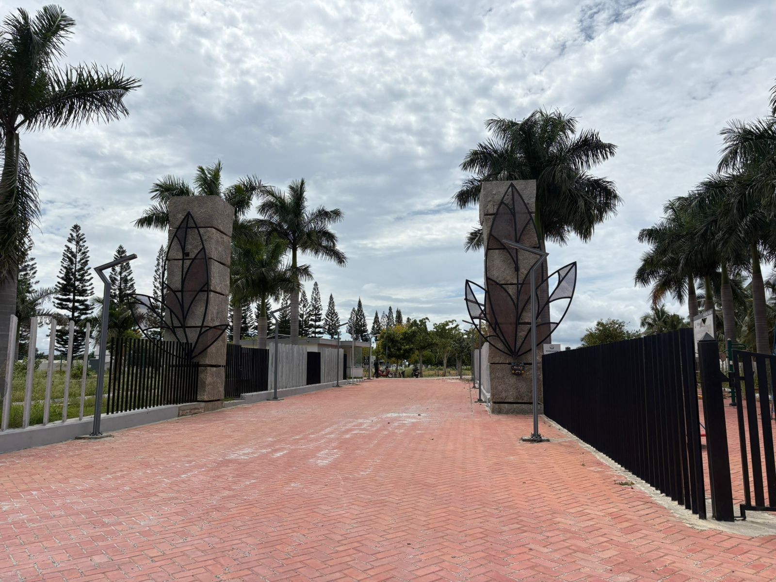 ORAIYAN VATAVARANA RESIDENCE