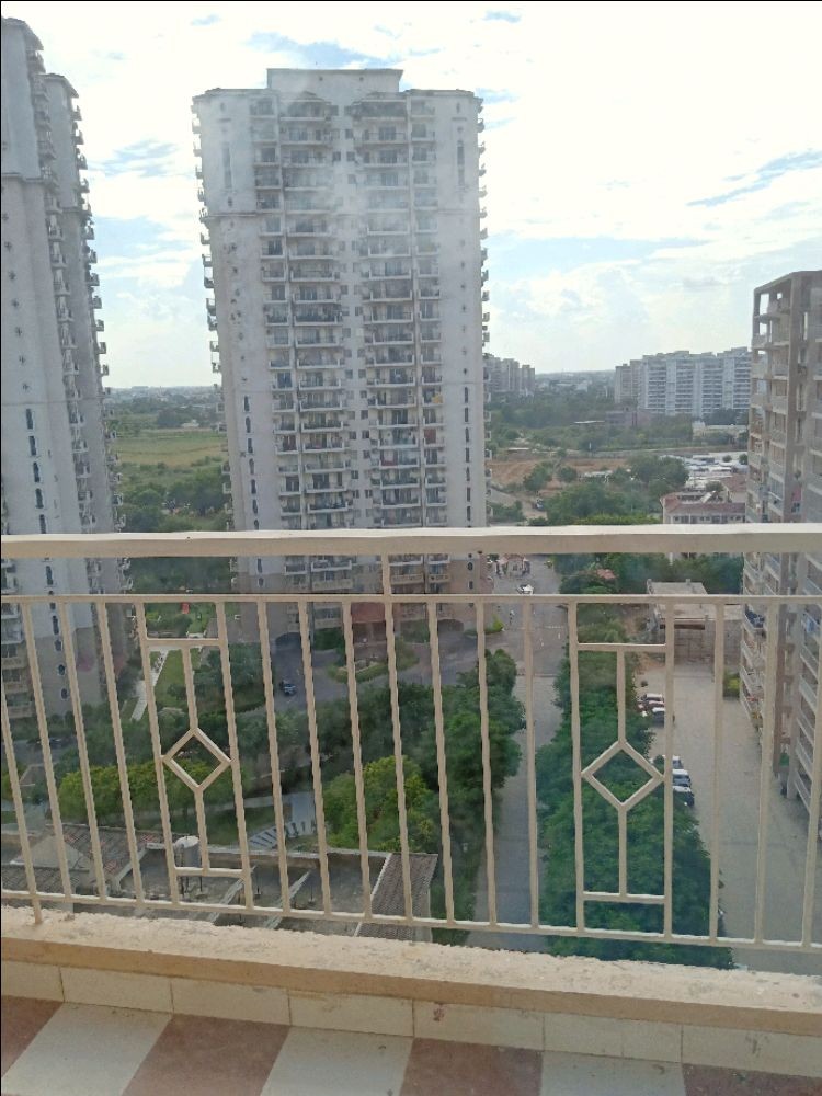 Green court sector 90 Gurgaon