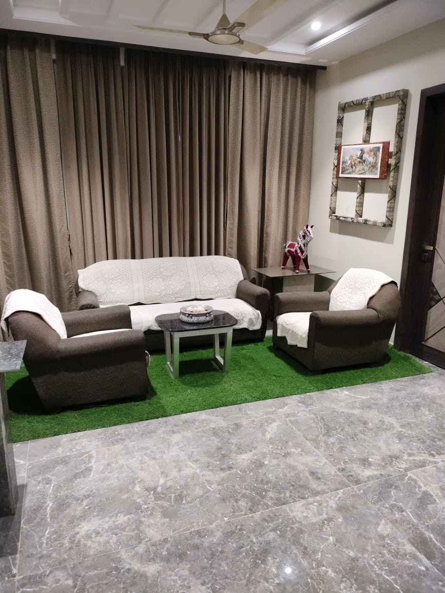 Luxurious house with all amenities. Ready to move. 3