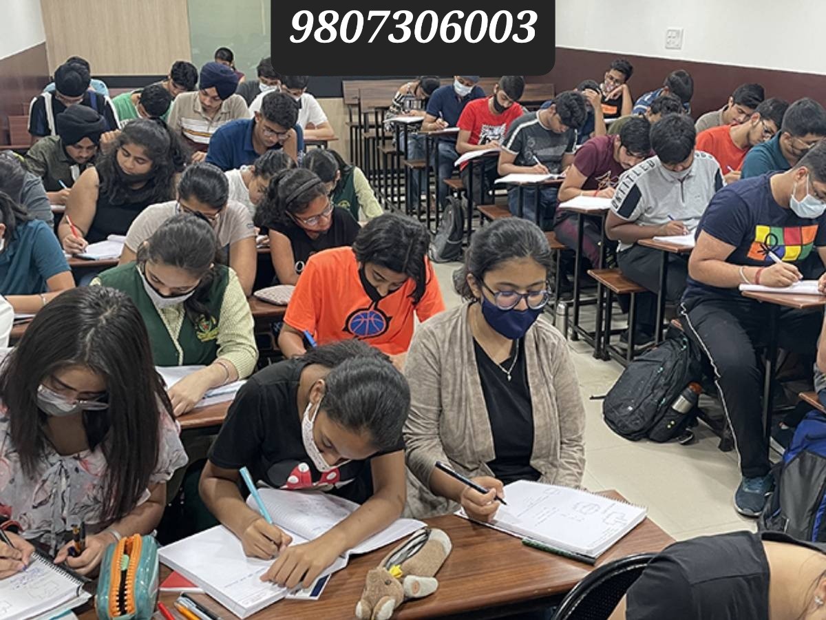 1350 sq feet office space for rent in civil lines main market rent 45 k negotiable 2