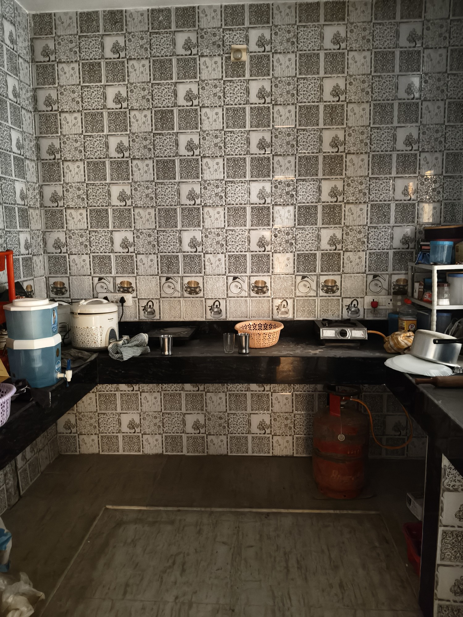 2bhk house 1 floor 2