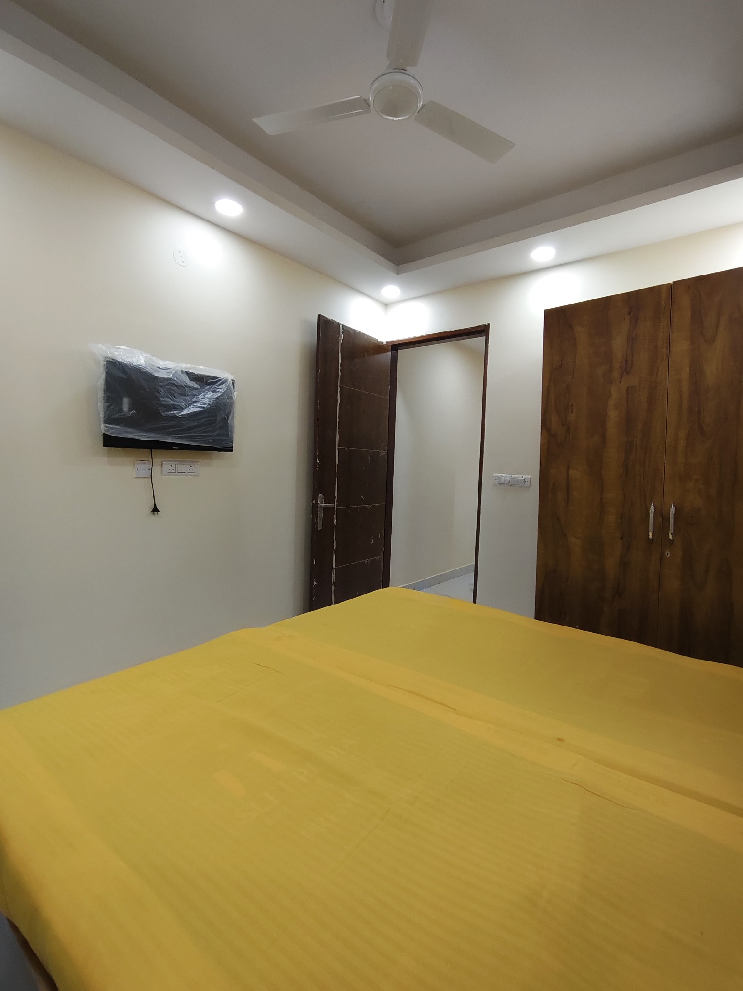 1 BHK FULLY FURNISHED 3