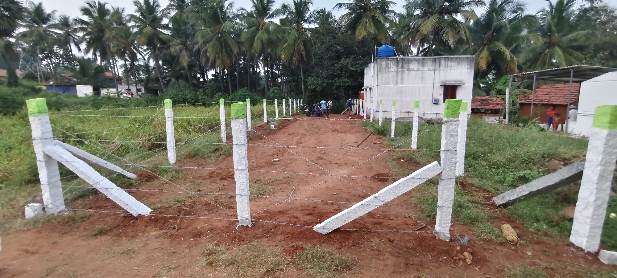 Main road near nangavalli land for sale