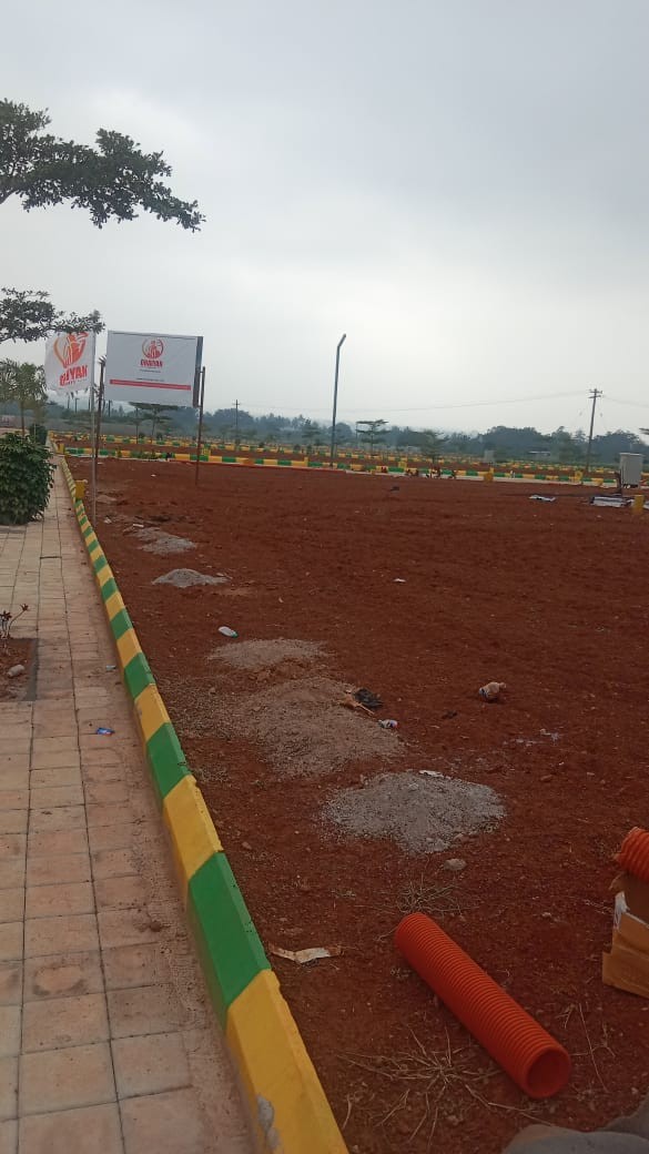 I WANT TO SALE MY PROPERTY IN KANAKAPURA NEAR SATHANUR 3