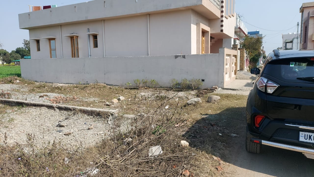 Residential plot for sale 1030 sqft