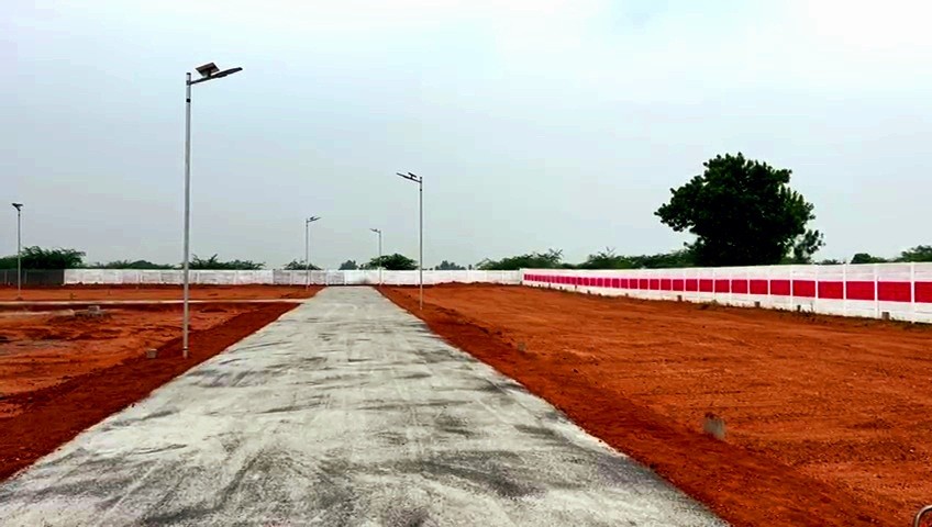 Residential Plots Near City Limit | Fully Developed Area 3