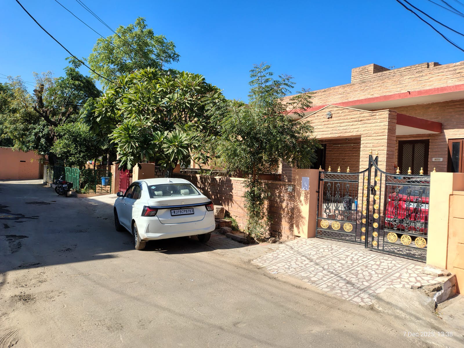 very good house in good location