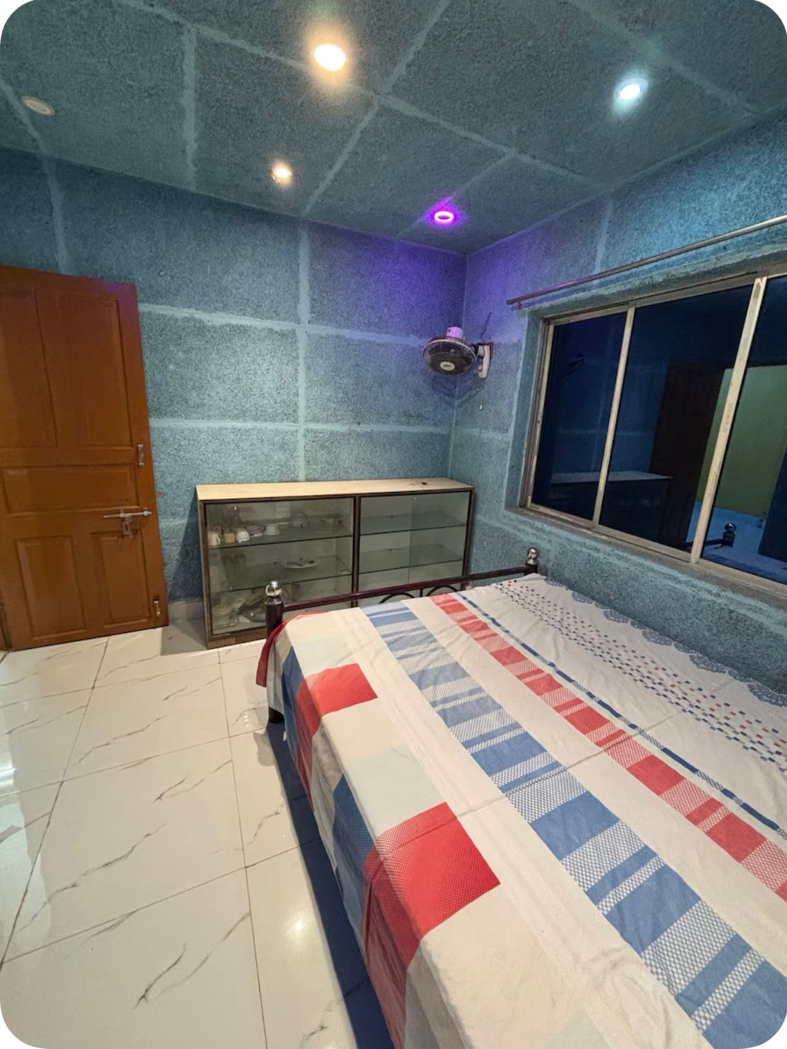 Full Furnished flat on rent near New ballygunge at 17000/- 3