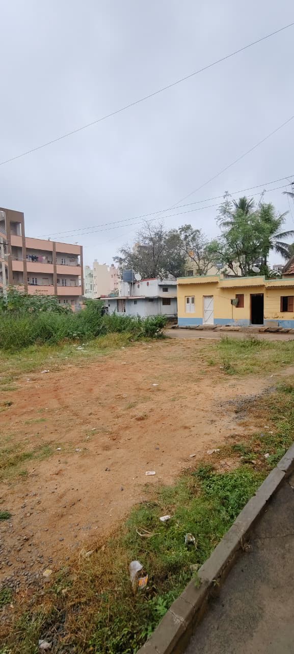4000 sqr feet empty land for rent