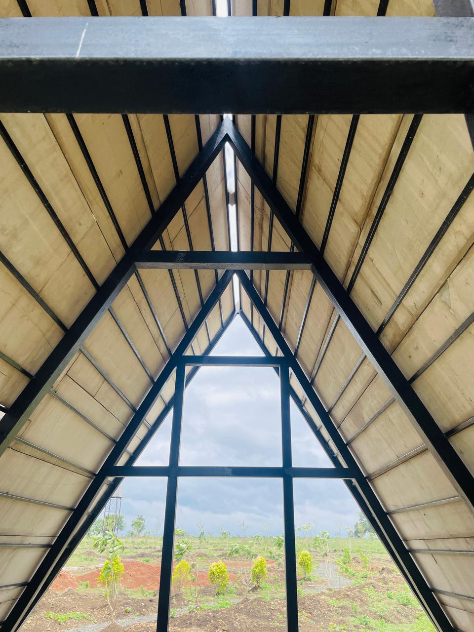 Farmland Farmhouse 3