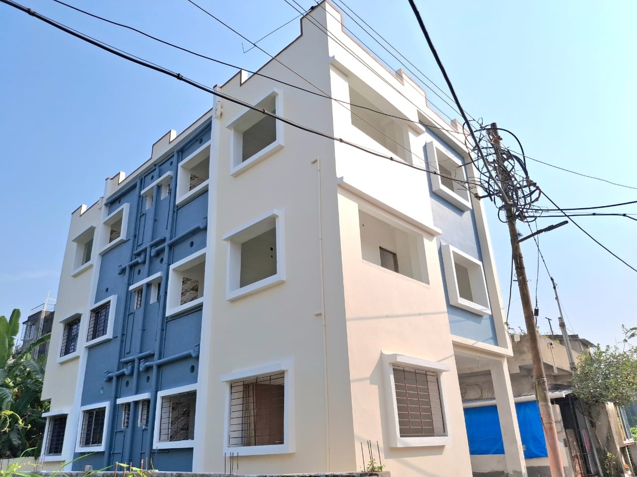 2bhk flat sell 17 lac 2