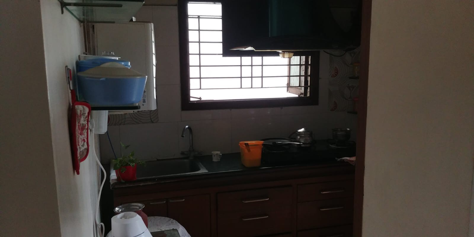 2bhk flat for sale in bundar road near benZcircle