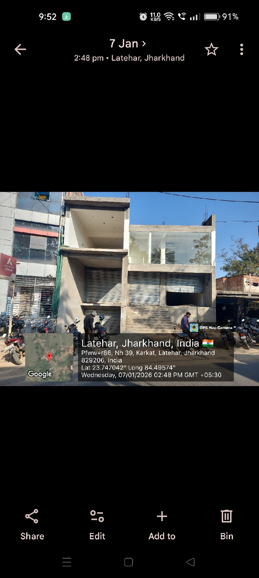 Commercial Space Bank Supermarket Showroom available for rent