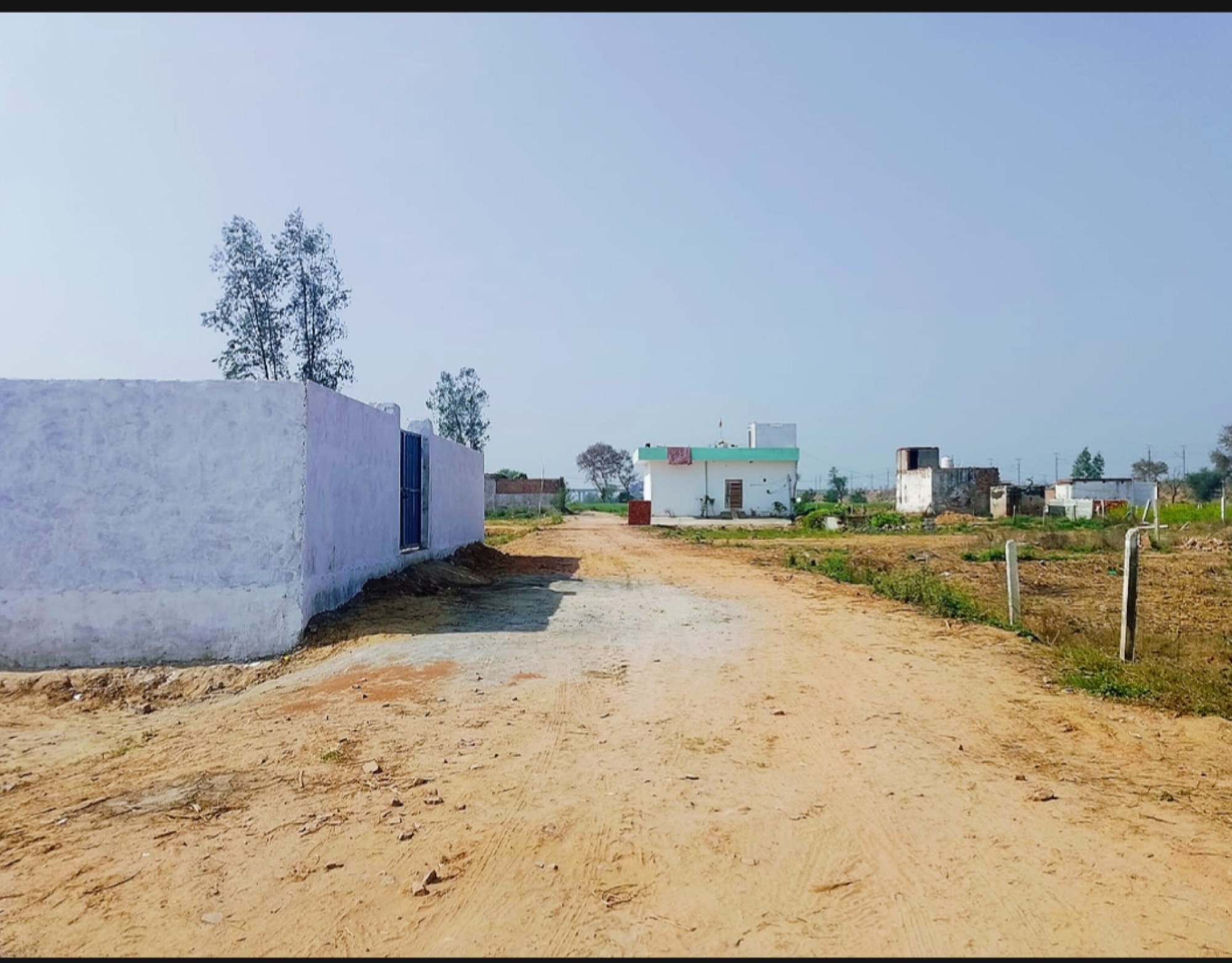 Motesion registry h or 30 %ki down payment me EMI available hai