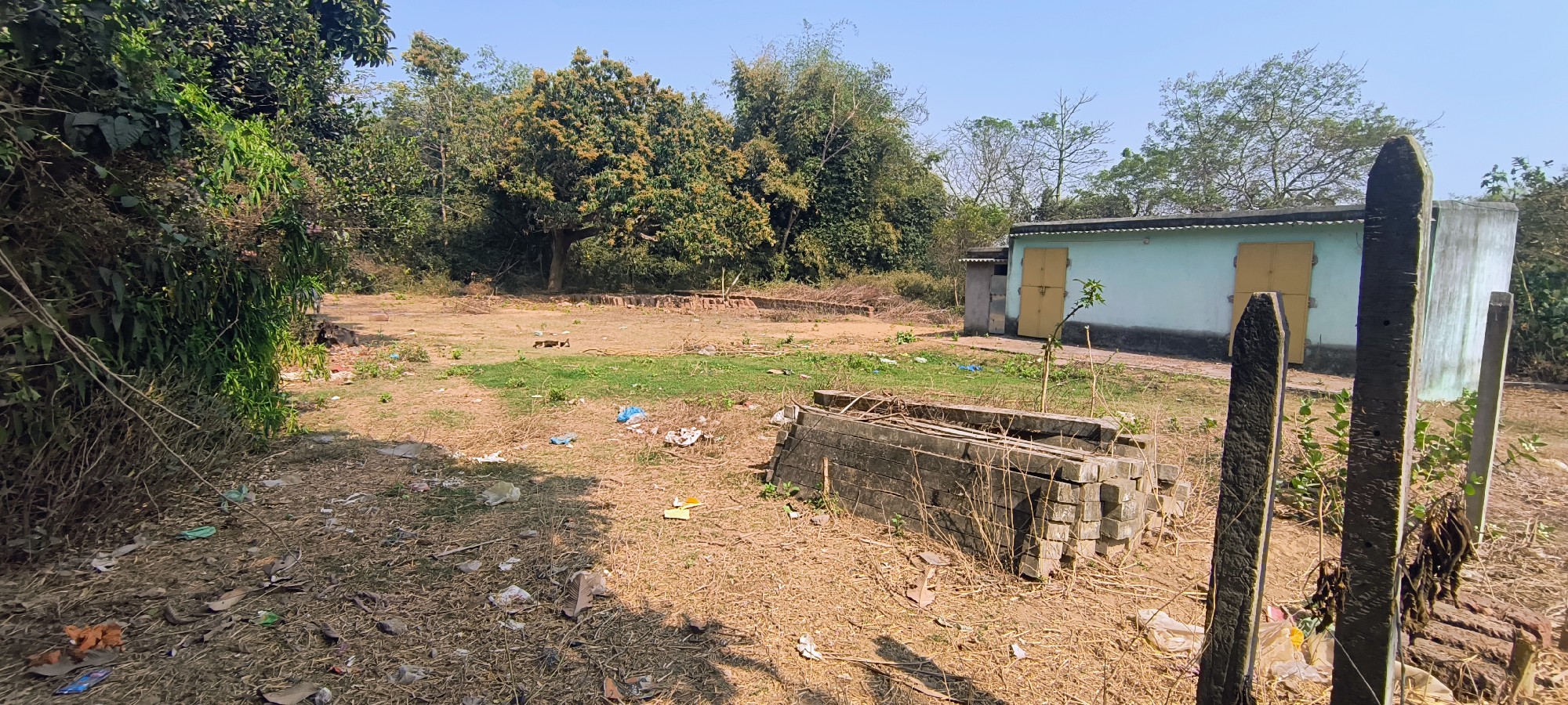 Land urgently sell 3