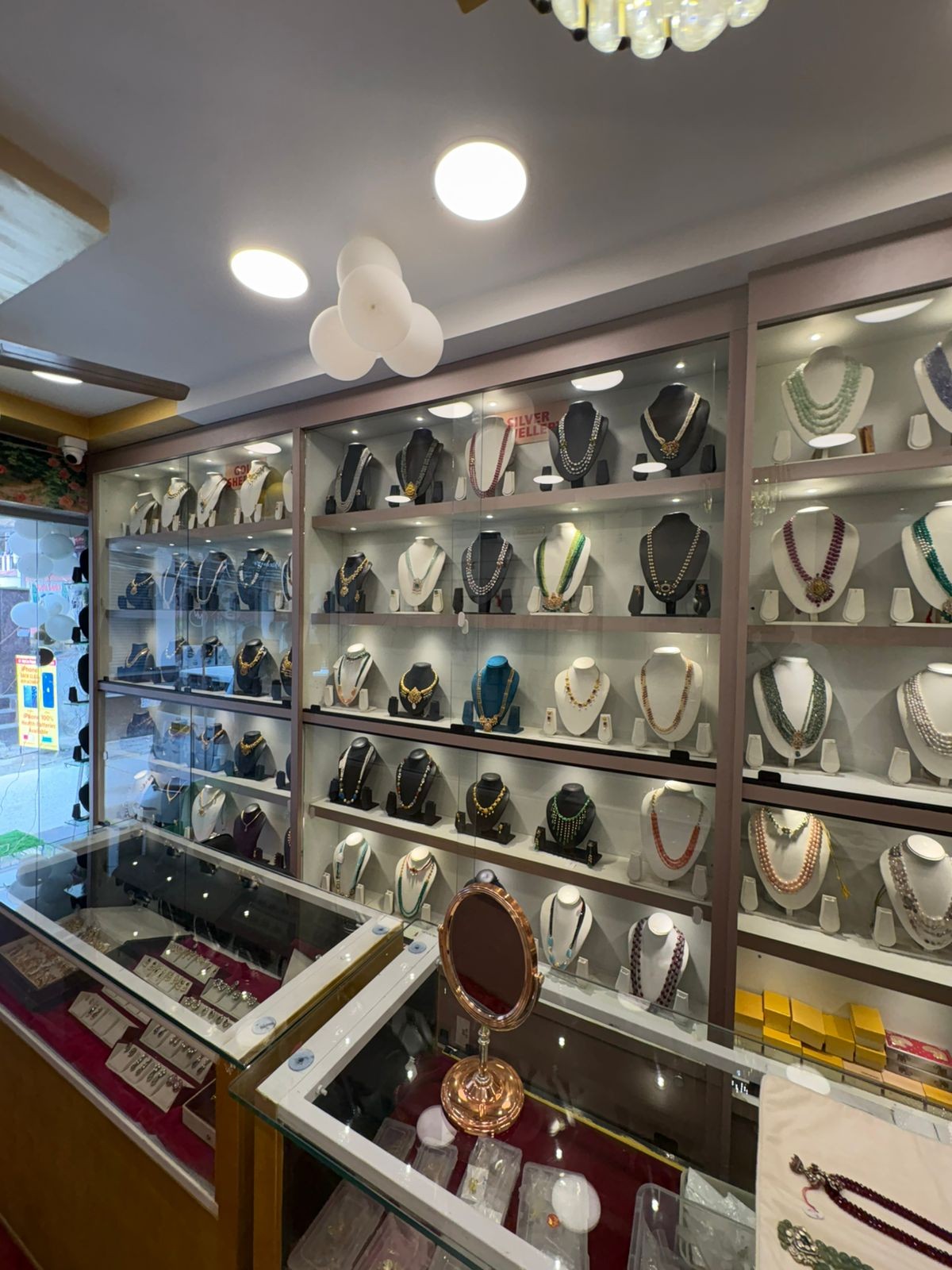 240 sft shop for rent in Road.No.3 KPHB Phase-1 Kukatpally Hyderabad 3