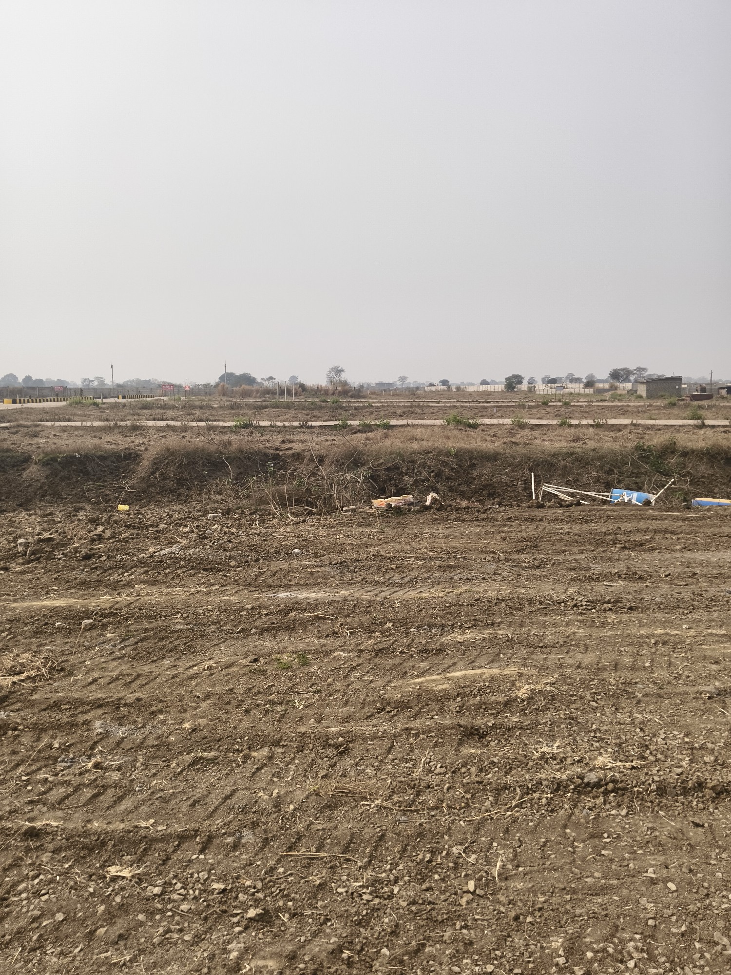 plot available for sale @only 950/sqft 3