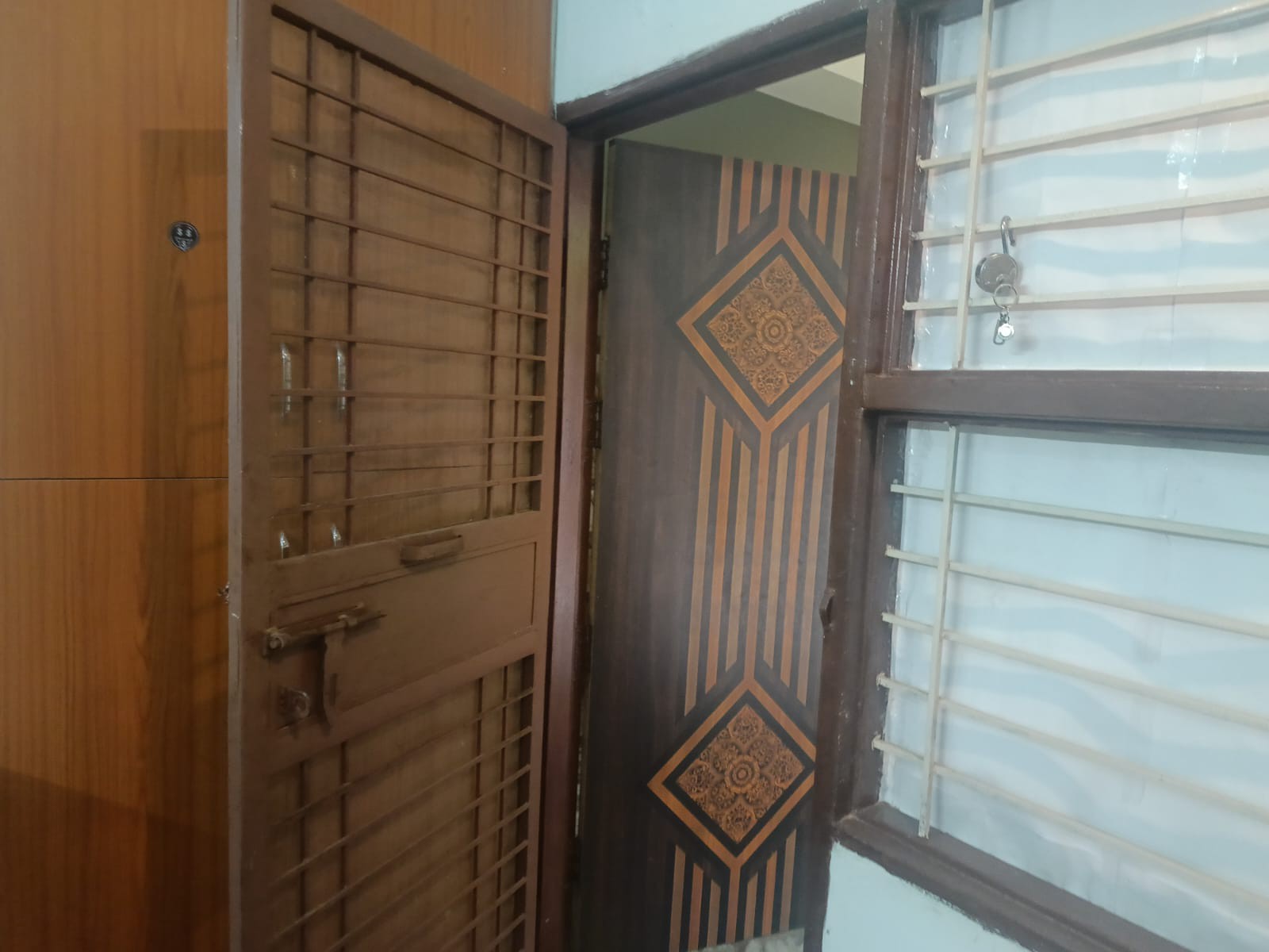 1rk semi furnished available ready to move