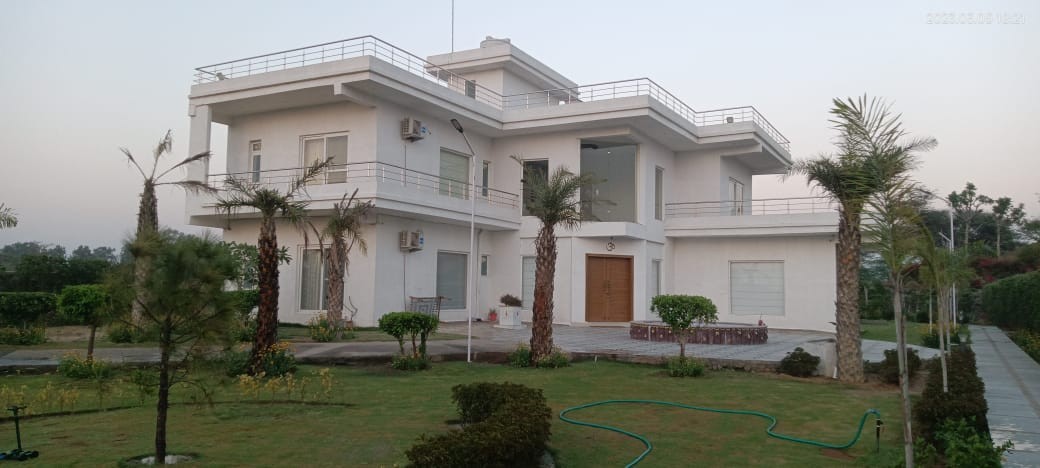 1acer farmhouse 5bhk