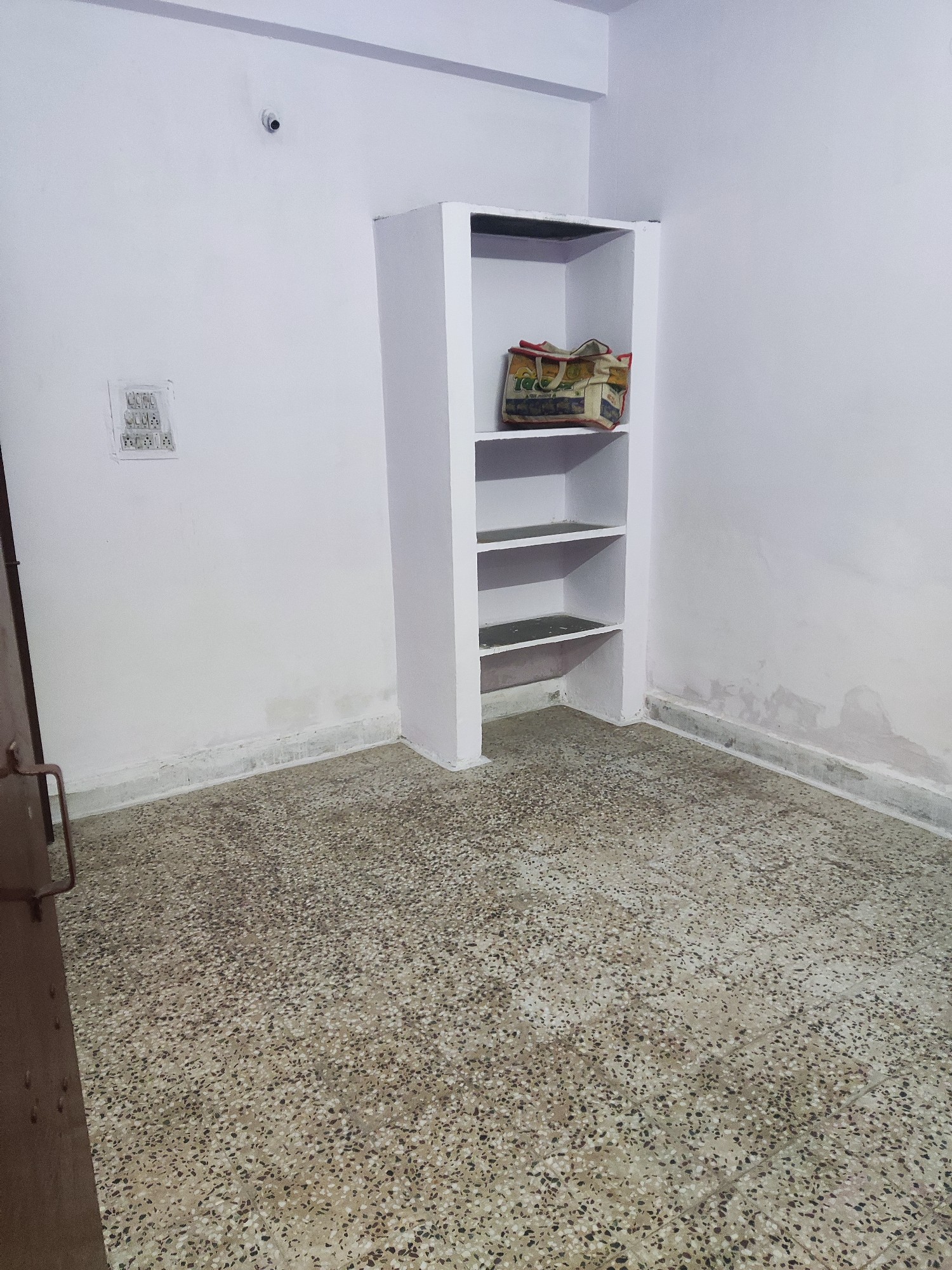 2BHK house for rent covered campus 3