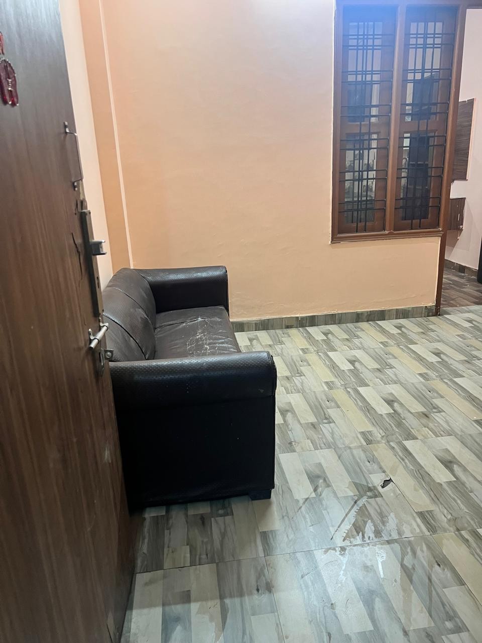 01 bhk flat available for rent in sec 49