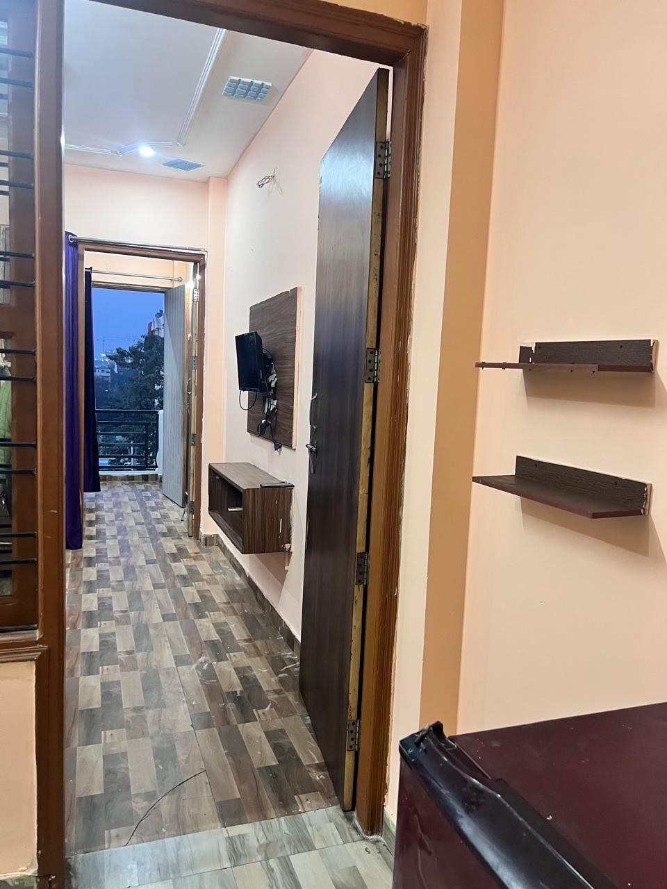 01 bhk flat available for rent in sec 49 3