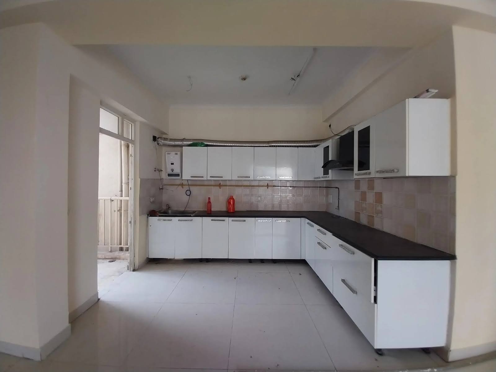 3bhk 1340 sqft semi furnished flat for rent in gaur City 1 saya zion 3